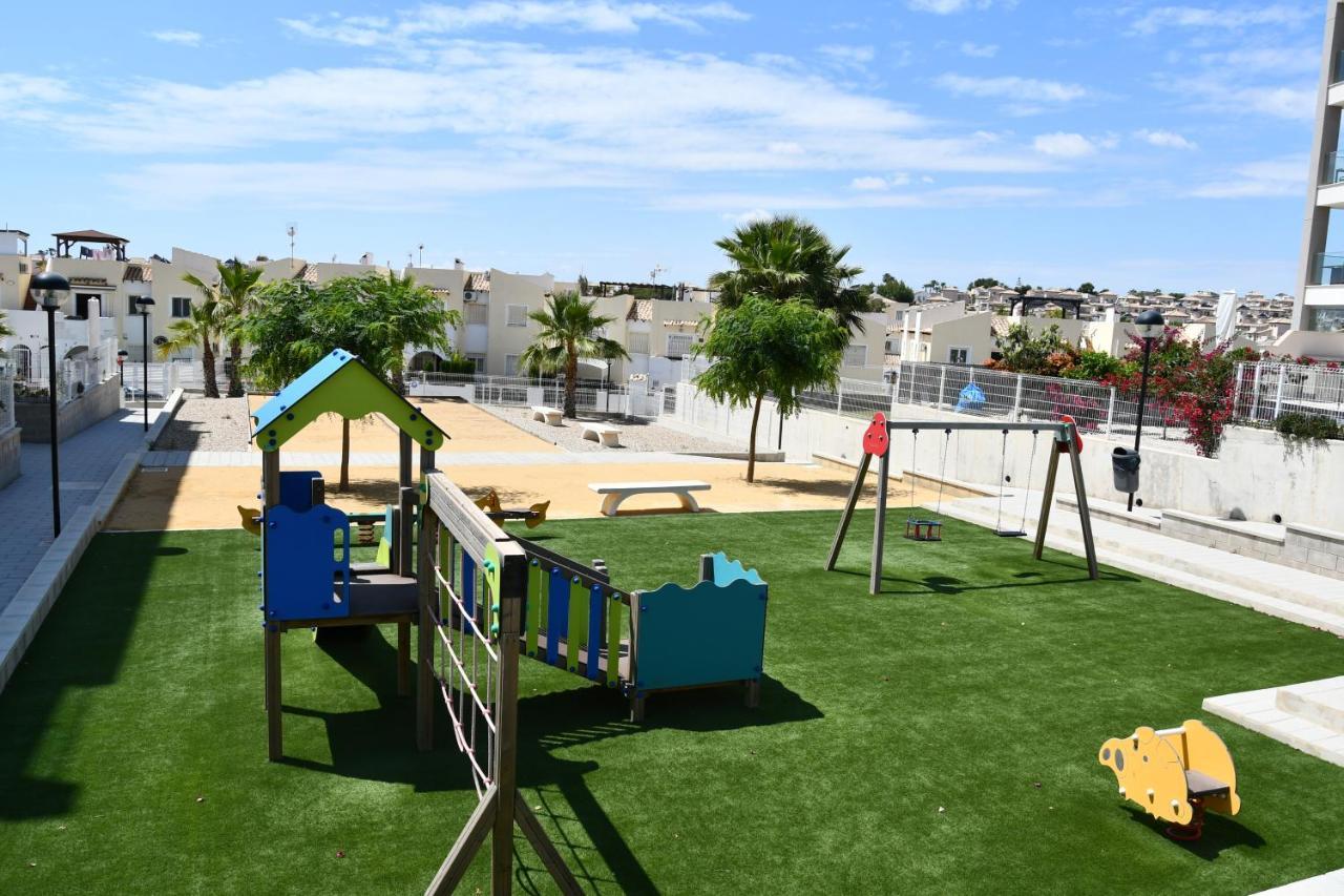 Luxurious Flat & Private Rooftop In Villamartin Orihuela Costa Dehesa de Campoamor  Extérieur photo